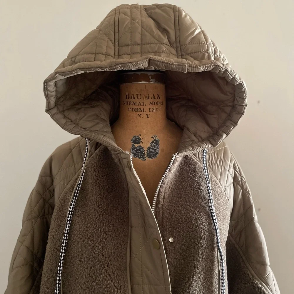 Silk Maison] Oversized Sherpa Quilted Fleece Jacket Coat - Picture 5 of 13